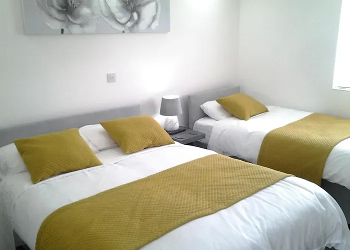 Lady Charlotte Guest Rooms Triple Rooms