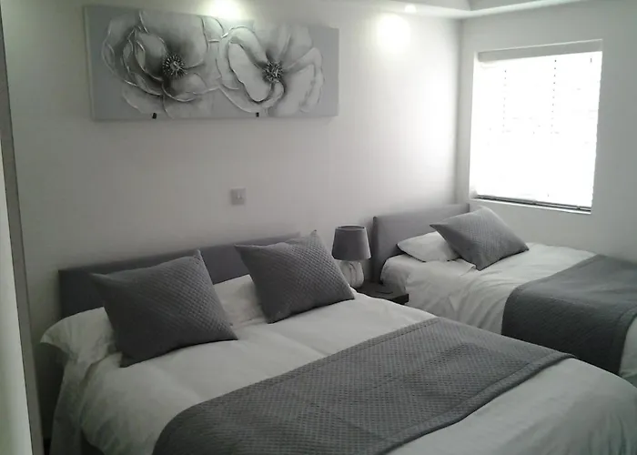 Lady Charlotte Guest Rooms Triple Rooms