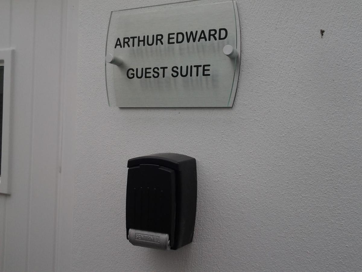 Lady Charlotte Guest Triple Motel Dowlais